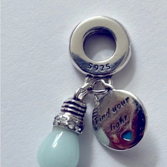 COPY - - Pandora Lightbulb 💡 Charm glow in the dark  dangle for Pandora Bracelet - Picture 4 of 6